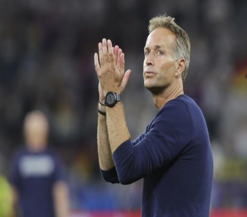 英超辉煌瞬,三将帽子戏,谱写历史新,百家乐,在线百家乐,真人百家乐,百家乐平台,百家乐投注,老虎机