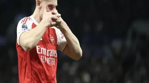 揭秘！武汉三镇豪掷百万欧元签下巴西神锋阿德里亚诺，携手征战新赛季！